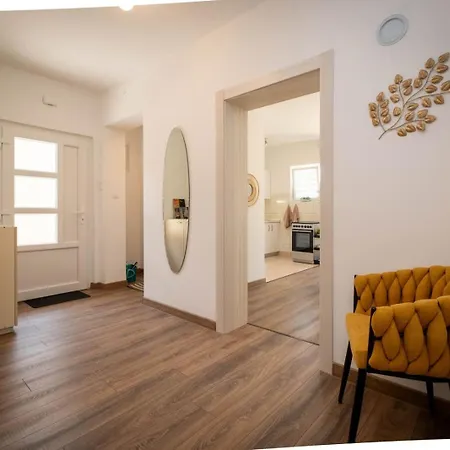 Apartment Estrella *