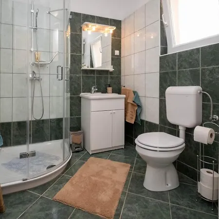 Estrella Apartment *